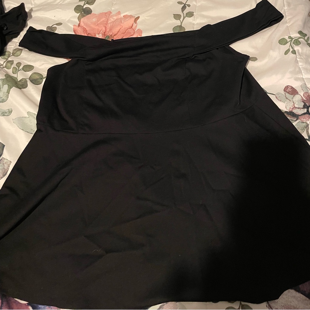 Torrid Size 3 Black Off The Shoulder Peplum Style Top
